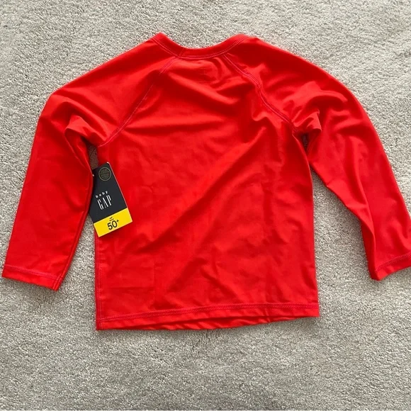 GAP Bright Red Rash Guard 4T - Picture 5 of 5